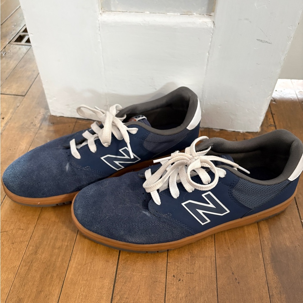 New Balance Men's Blue and White Sneakers